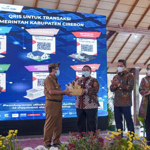 Inovasi Kolaborasi bank bjb Hantarkan Kabupaten Cirebon Menuju Smart City